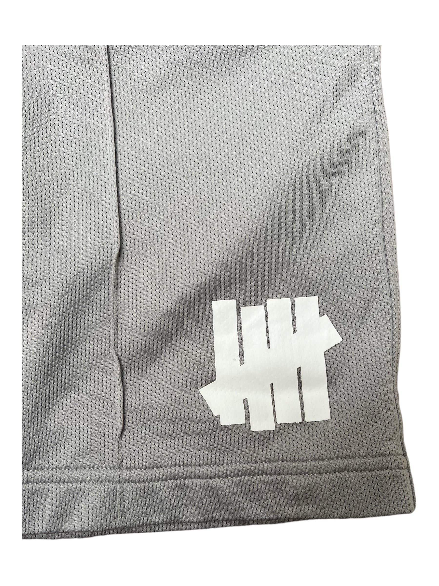 Undefeated Gym Basketball Shorts Size Small USA Grey - Navy - Red