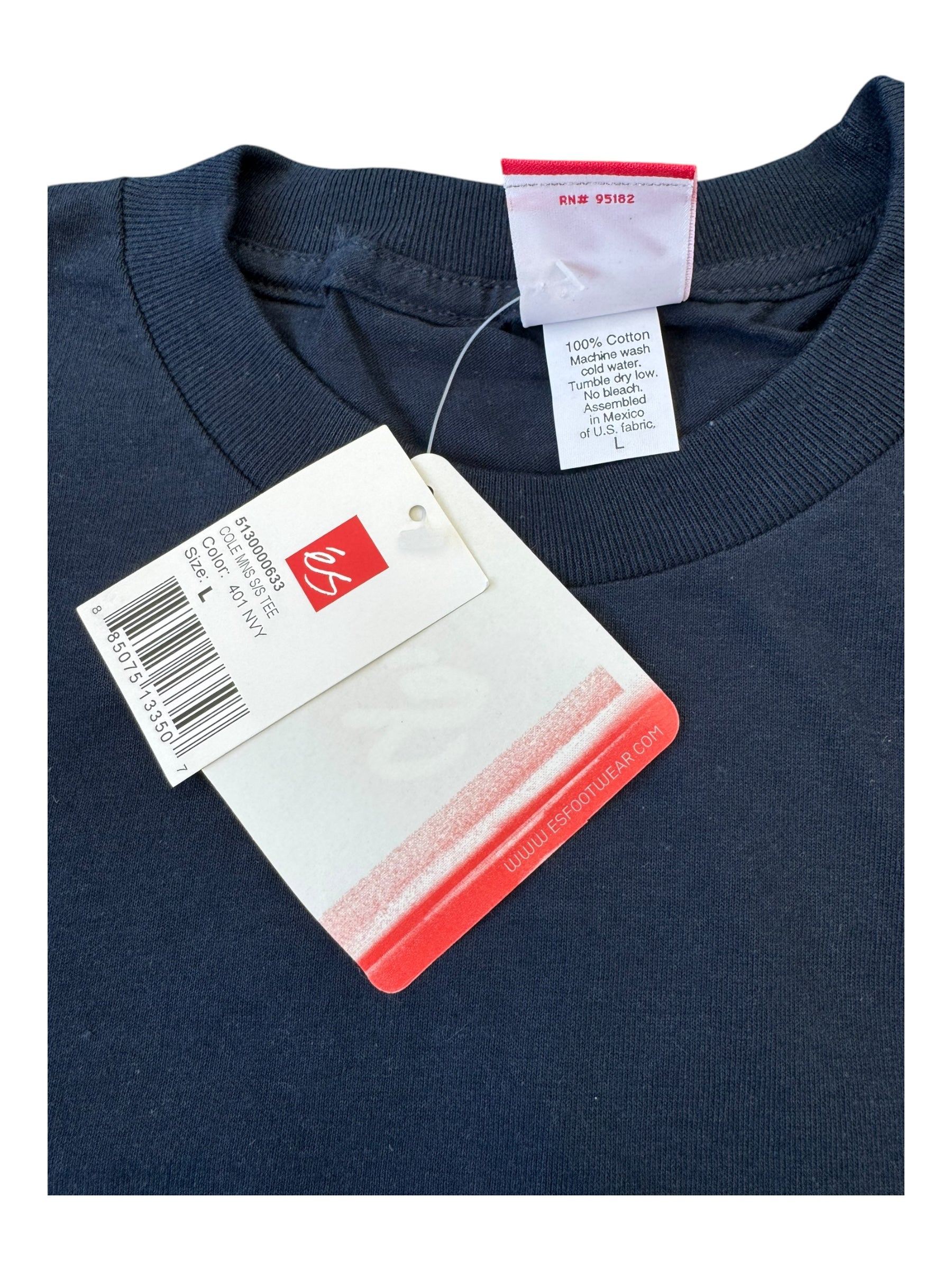 És Shoes 90s Navy Script Logo Size Large New w/ Tags