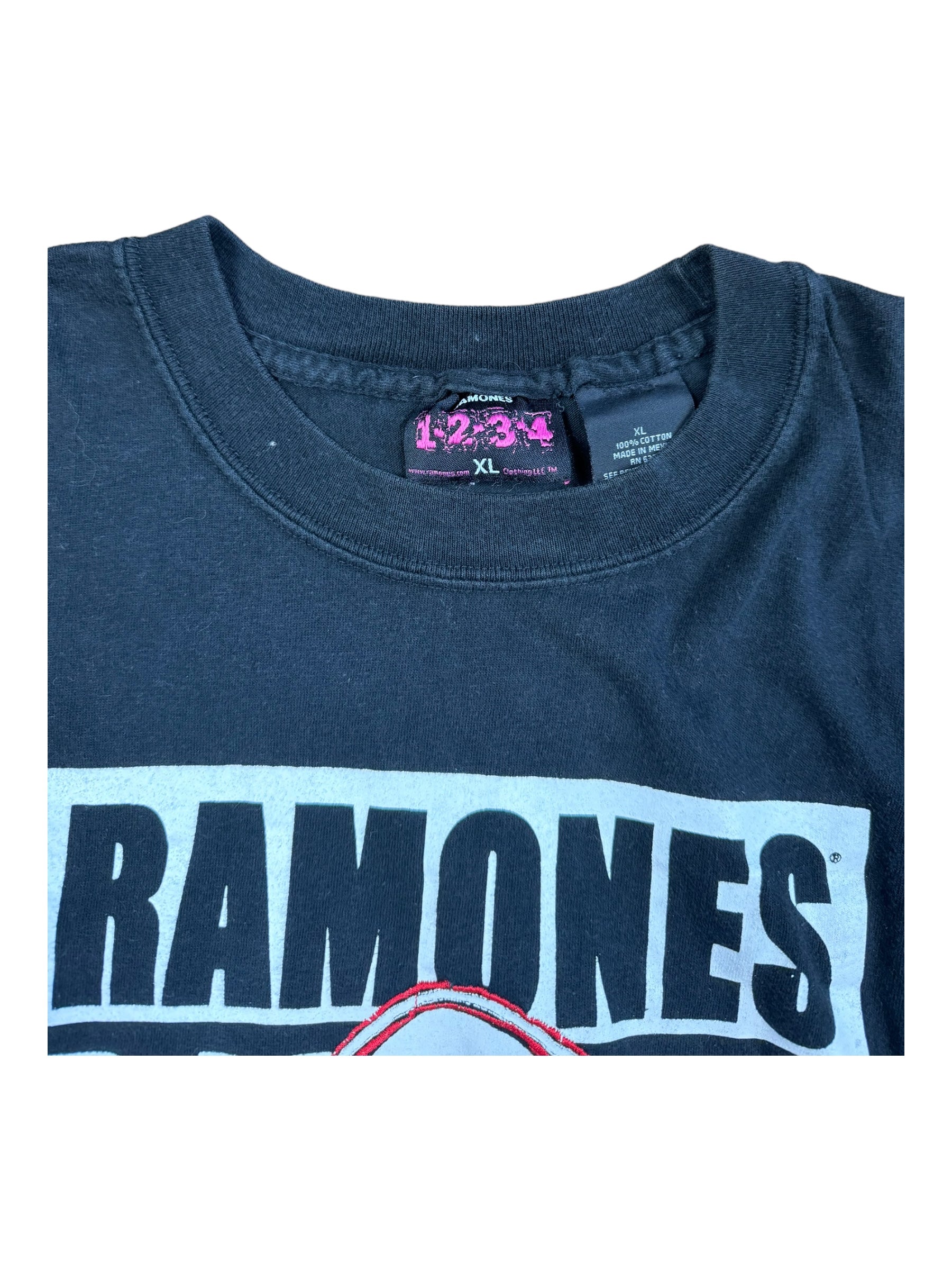 The Ramones 00s Skull Gabba Gabba Hey 1 2 3 4  Men's Size XL