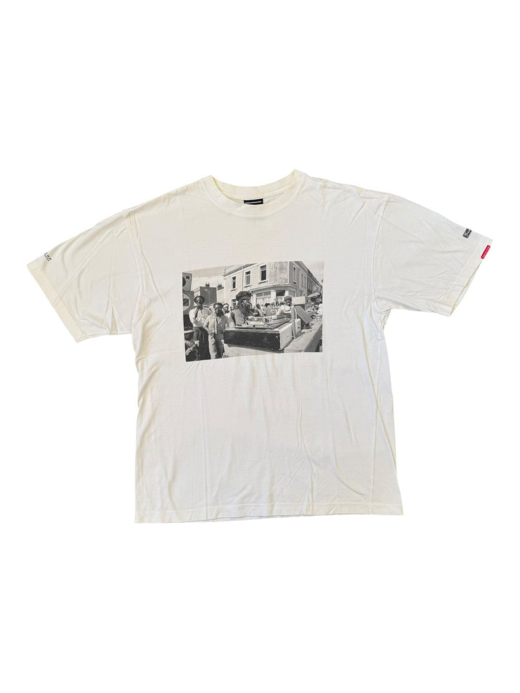 Neighborhood 00s Beezer Photography 80s Sound System Culture Bunch of Bristol England T-shirt Size Large