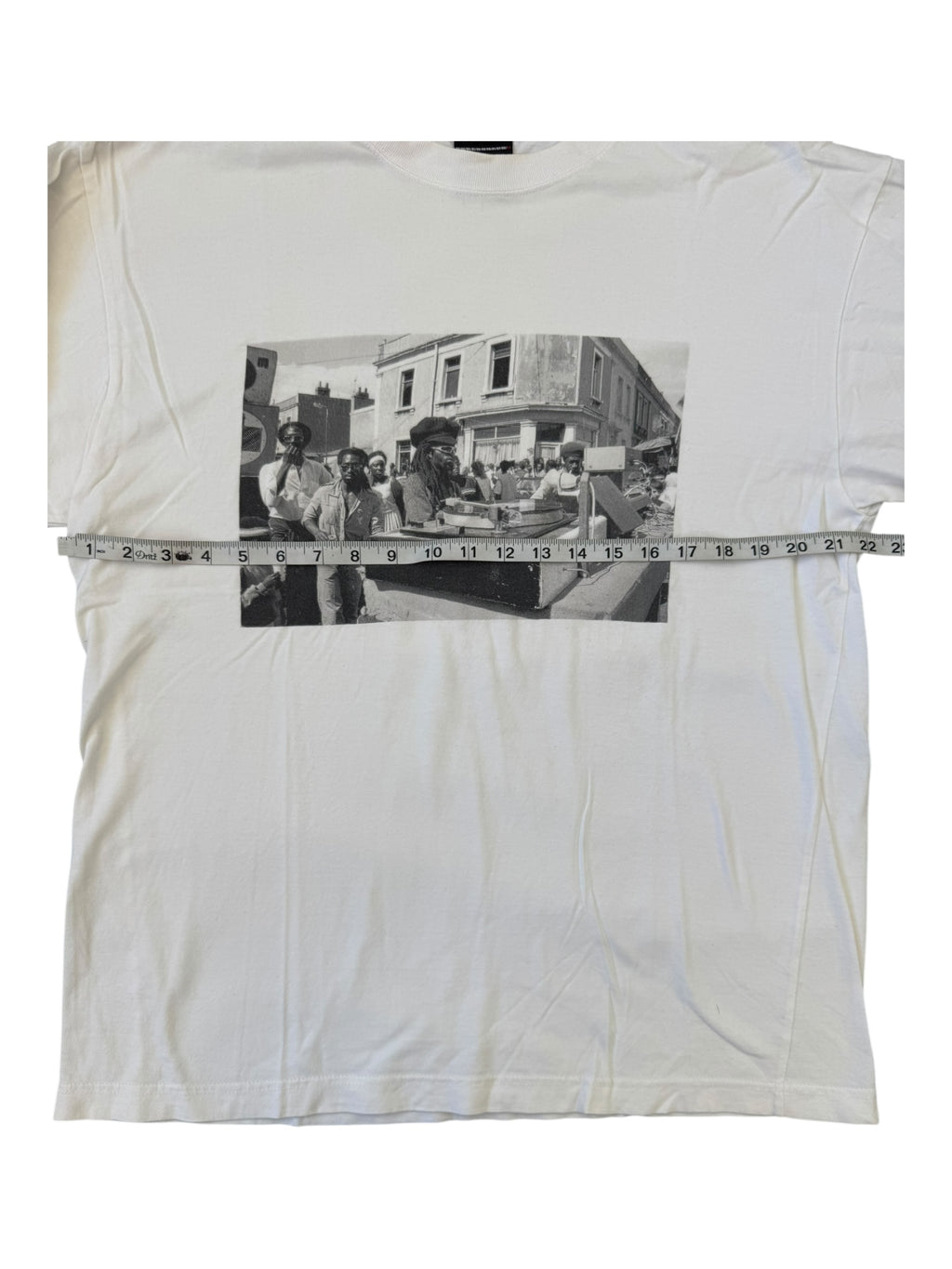 Neighborhood 00s Beezer Photography 80s Sound System Culture Bunch of Bristol England T-shirt Size Large