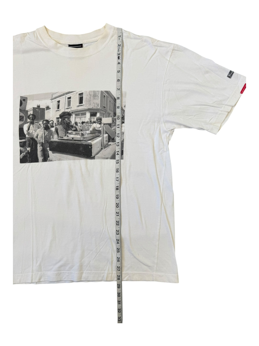 Neighborhood 00s Beezer Photography 80s Sound System Culture Bunch of Bristol England T-shirt Size Large