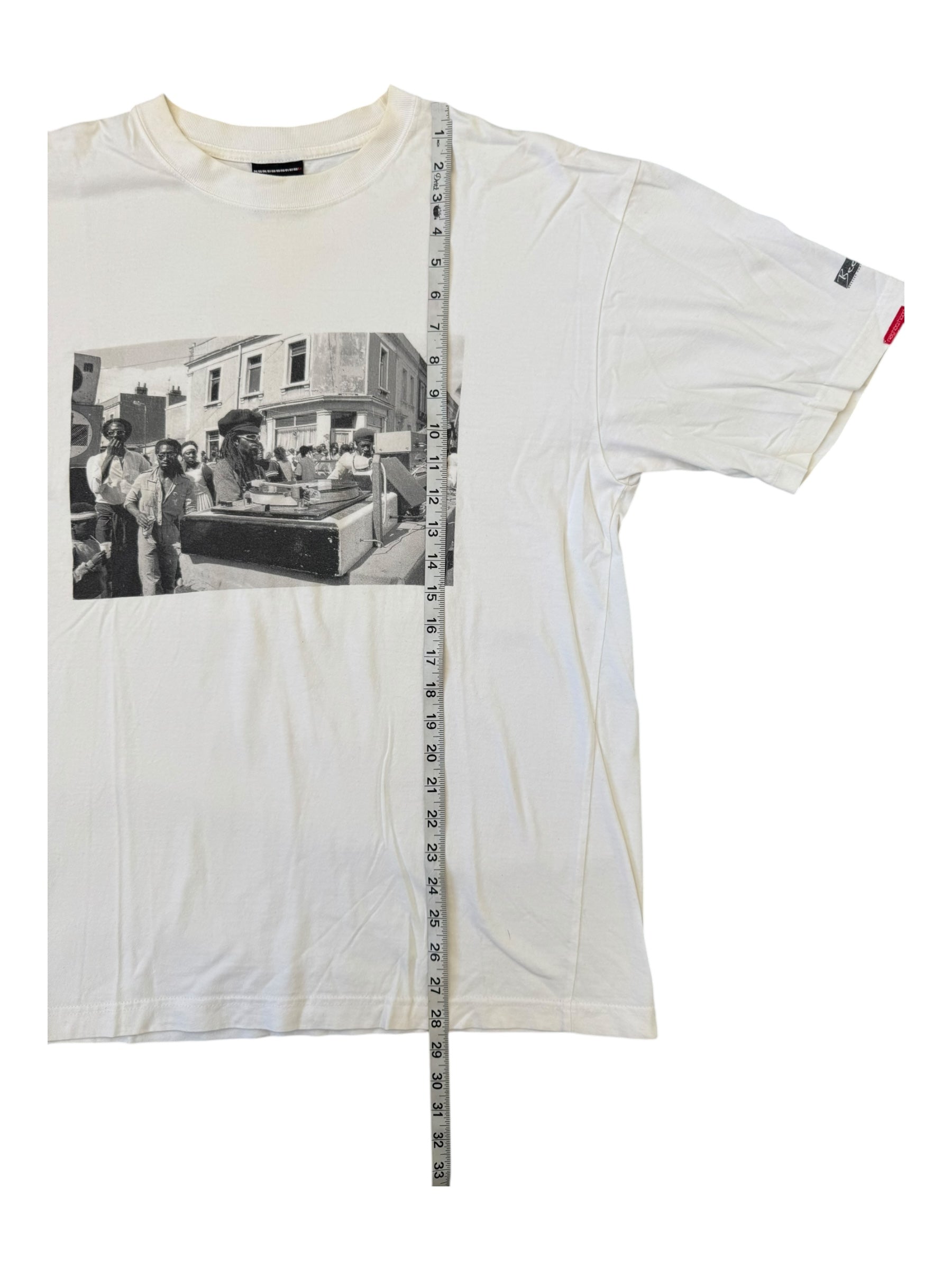 Neighborhood 00s Beezer Photography 80s Sound System Culture Bunch of Bristol England T-shirt Size Large