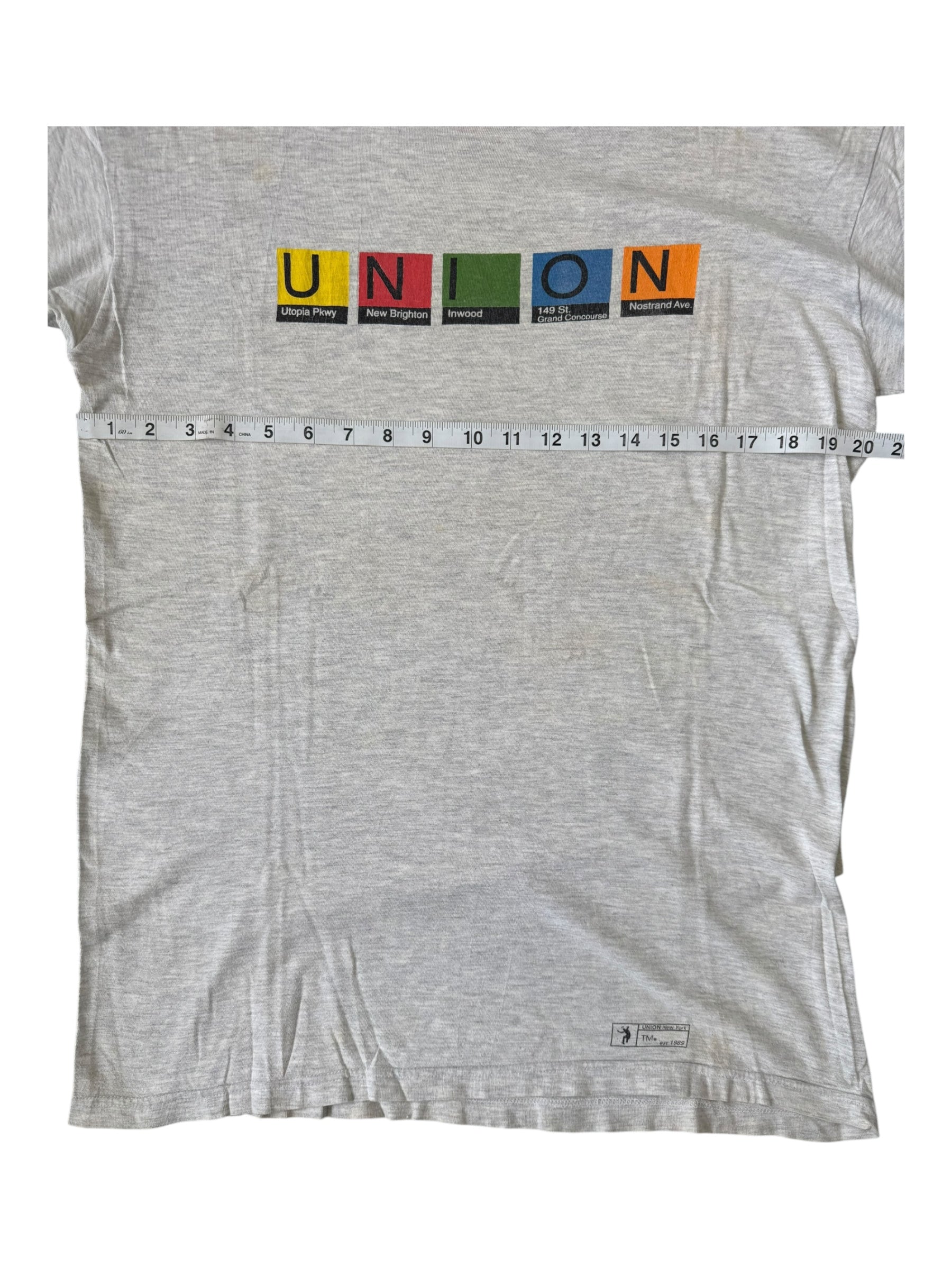Union 90s Subway Signs T-Shirt Size Large