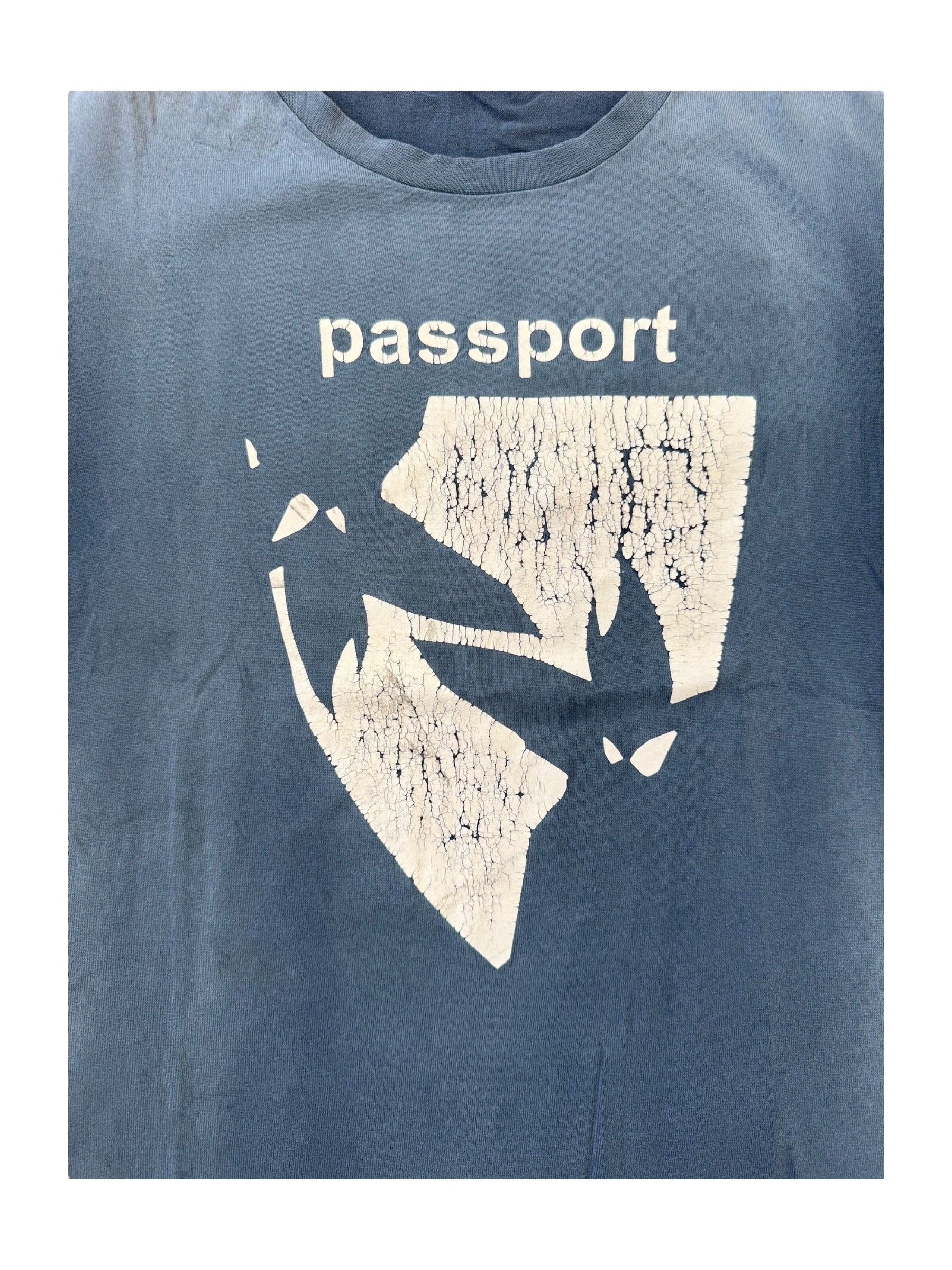 Futura 90s Navy Passport Smoky Fade Size Medium