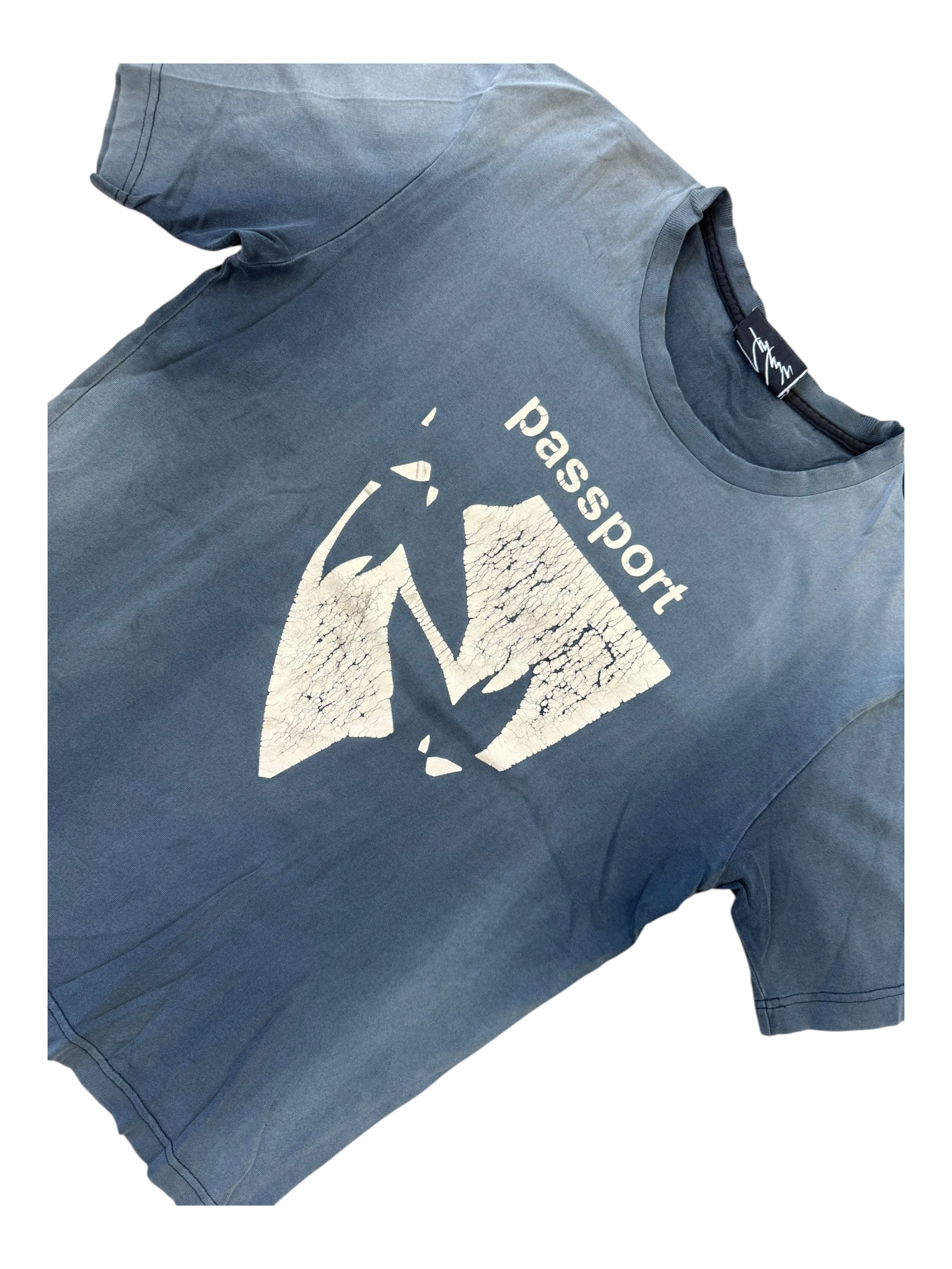 Futura 90s Navy Passport Smoky Fade Size Medium