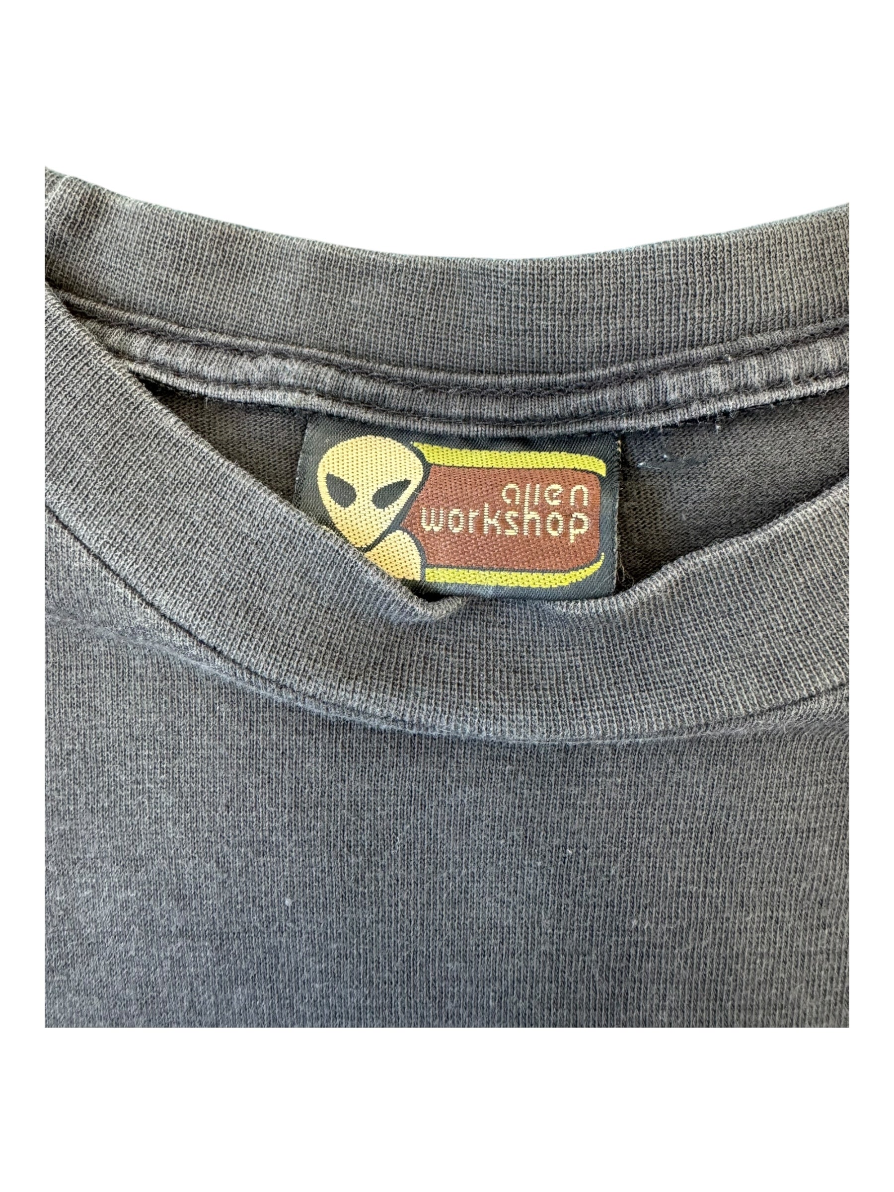 Aliens 90s Attitude is Everything Black T-Shirt Alien Workshop Tag Size Large